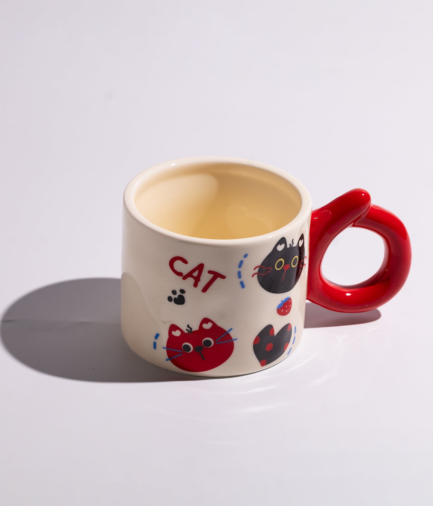 كوب سيراميك بتصميم وجه القطط المرحة مع غطاء بأذنين