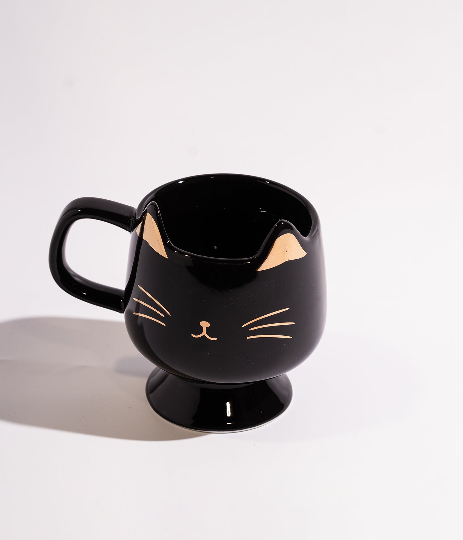 فنجان سيراميك بتصميم وجه قطة وأذنين باللون الذهبي مع ملعقة