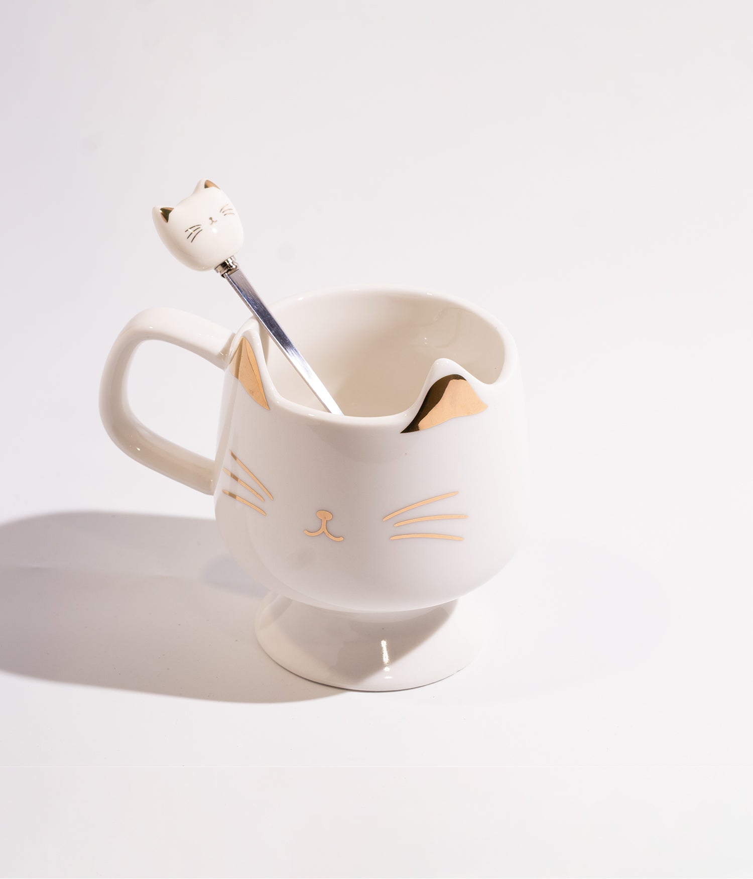 فنجان سيراميك بتصميم وجه قطة وأذنين باللون الذهبي مع ملعقة