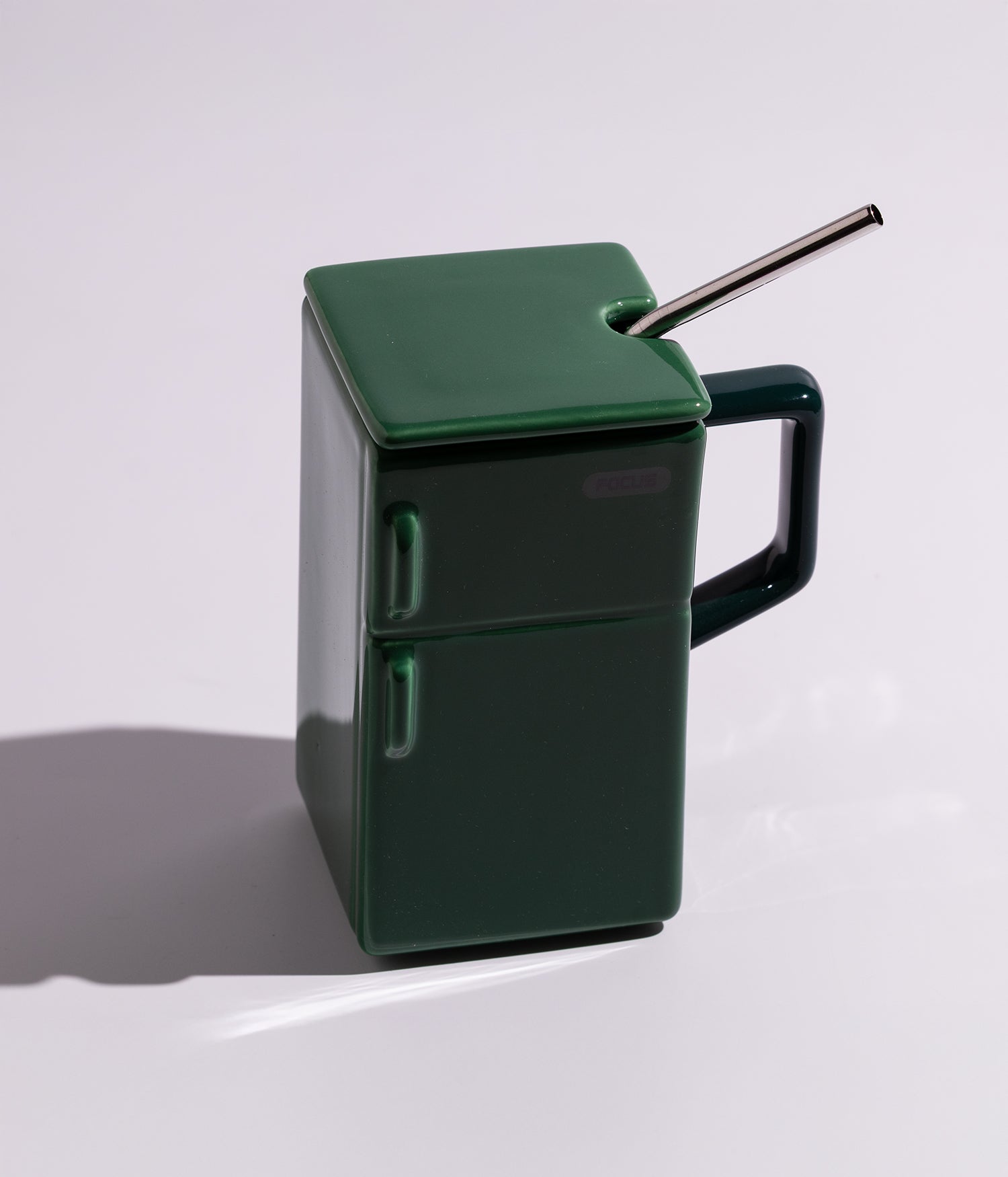 كوب قهوة سيراميك بتصميم ثلاجة مع غطاء وملعقة لون أخضر