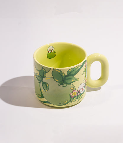 كوب سيراميك برسومات تفاح مع غطاء عملي لحفظ الحرارة لون أصفر