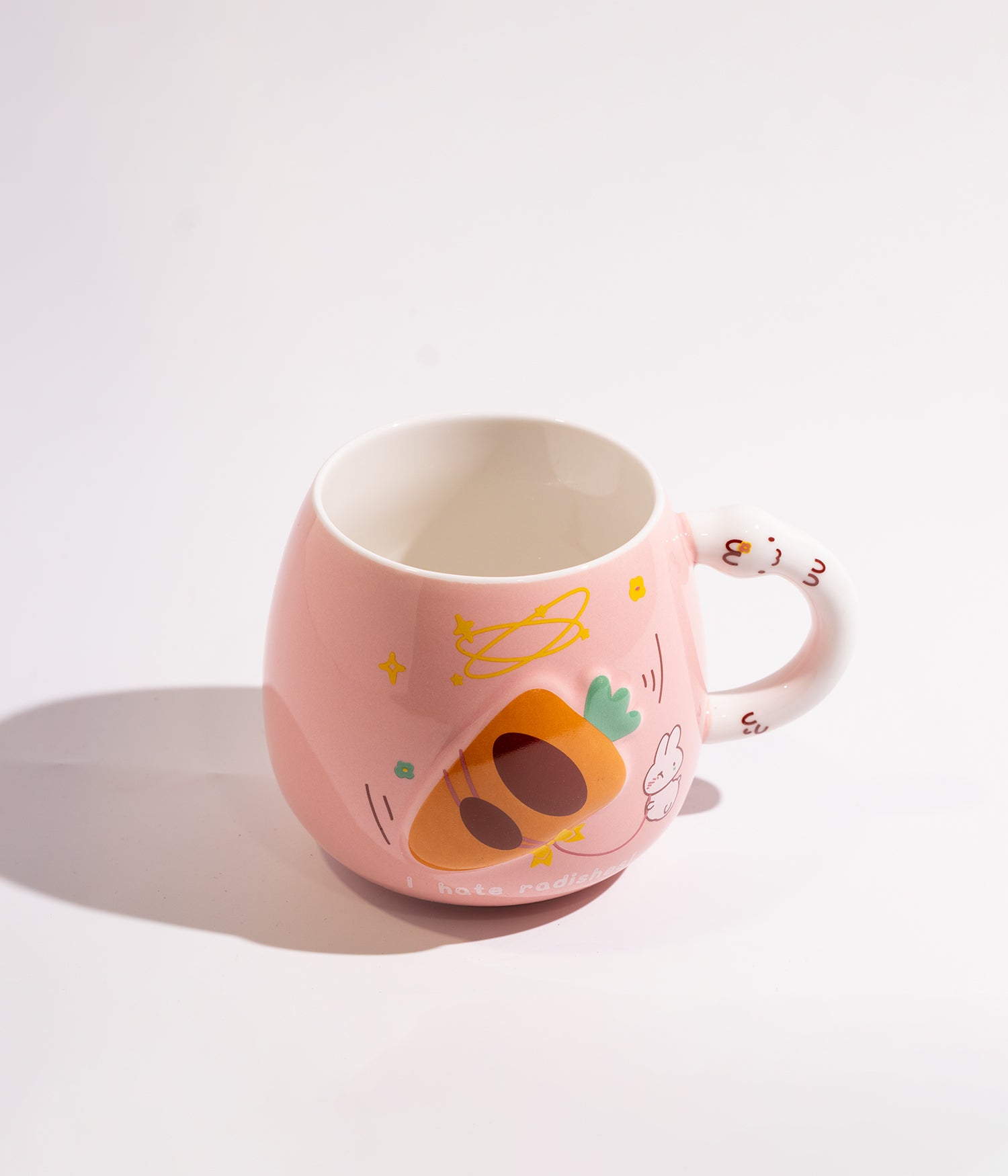 كوب سيراميك برسومات جزرة وأرنب مع غطاء عملي لحفظ الحرارة وملعقة لون وردي