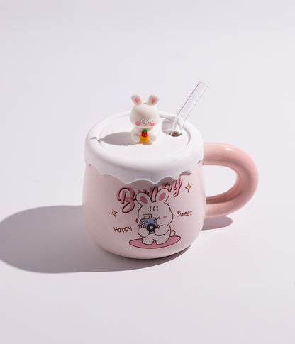 كوب سيراميك بتصميم حيوانات الغابة مع غطاء على شكل أرنب ومزاز لسهولة الشرب