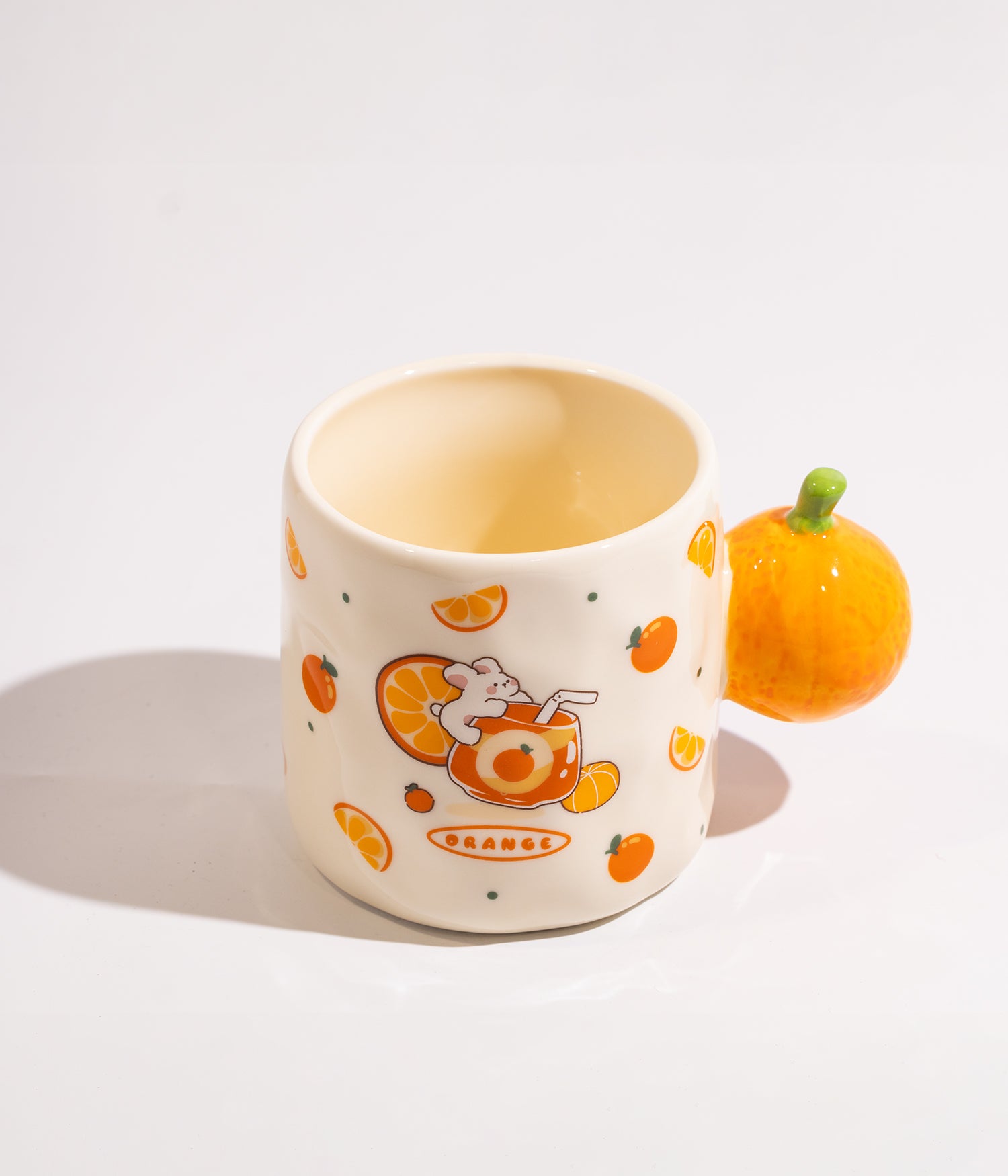 كوب سيراميك بتصميم مقبض على شكل برتقال مع غطاء وملعقة لون برتقالي