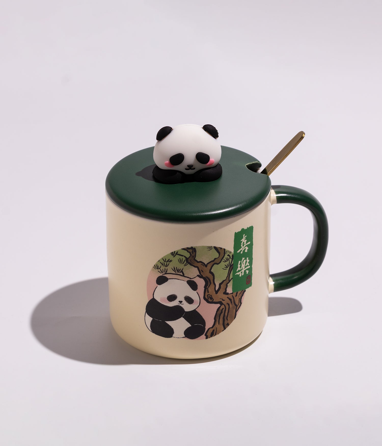 كوب سيراميك برسومات باندا في الغابة مع غطاء وملعقة
