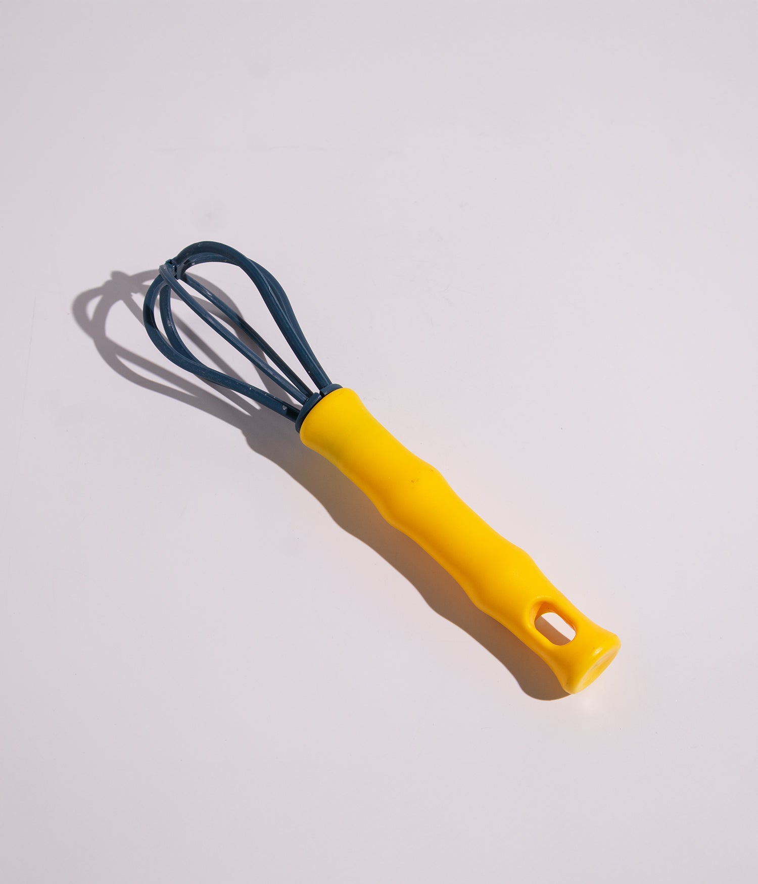 خافق سيليكون مقاوم للحرارة للبيض والصلصات والكريمة- 20سم