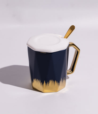 كوب قهوة سيراميك بلمسة فخمة من سنابل ذهبية أسفل الكوب، مع غطاء وملعقة، باللون الأزرق
