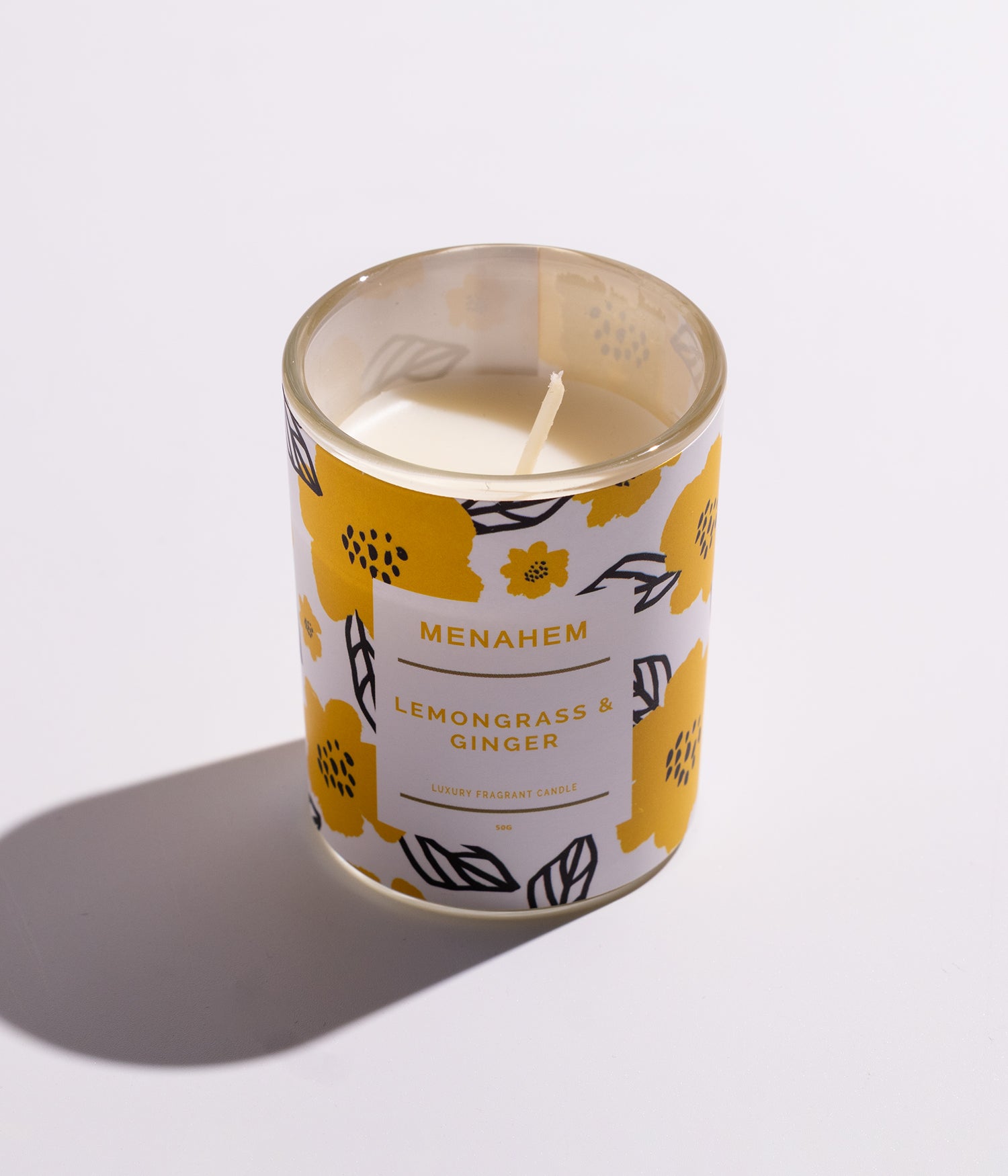 ميناهم شمعة عطرية فاخرة ميناهم برائحة الليمون مس العشبي والزنجبيل