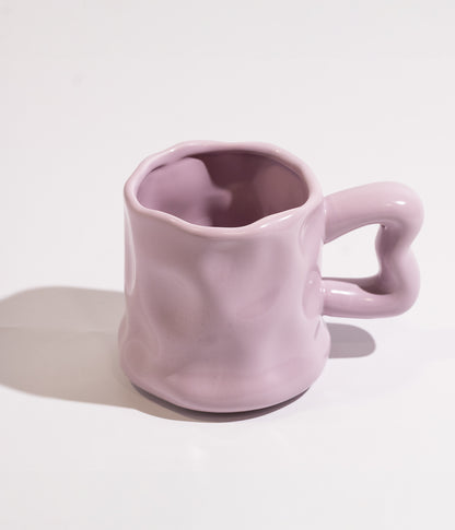 كوب سيراميك سادة بتصميم مموج ومقبض عصري مموج باللون النيلي