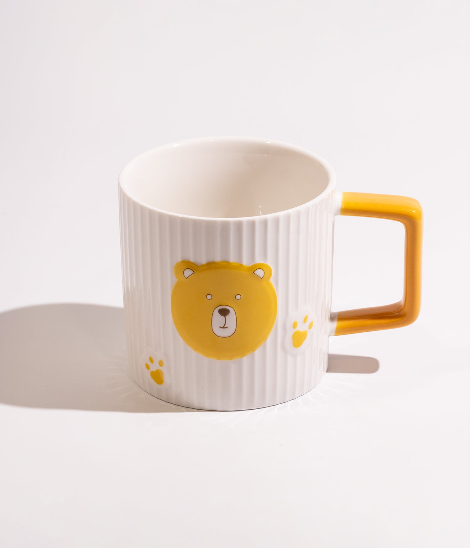 Yellow Bear and Claws Design Ceramic Mug with Lid and Spoon